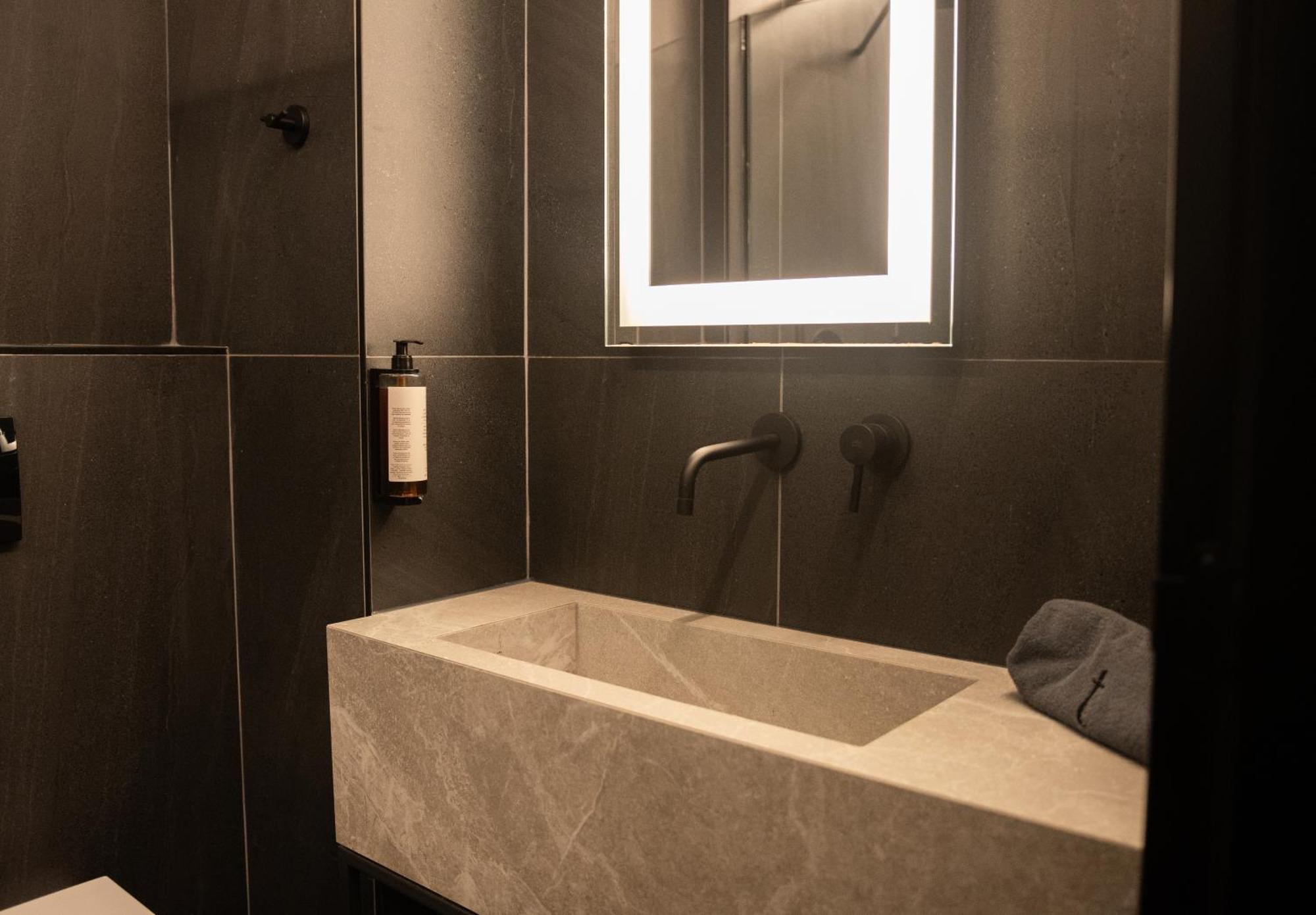 סלוניקי Taskou Luxury Suites מראה חיצוני תמונה